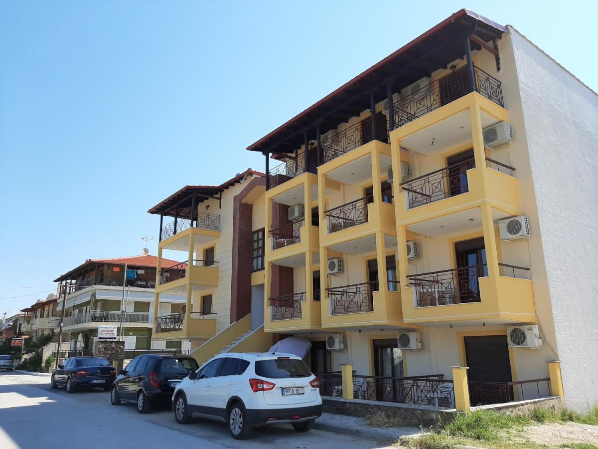 Hotel Kosmas Sárti Exterior foto