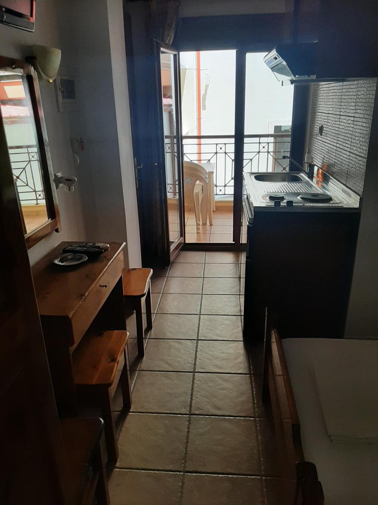 Hotel Kosmas Sárti Quarto foto