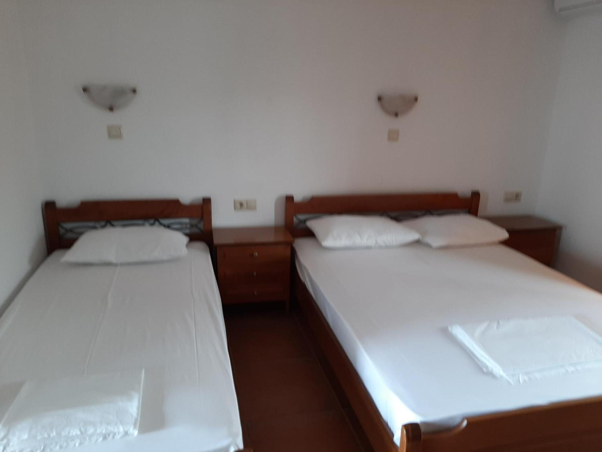 Hotel Kosmas Sárti Quarto foto