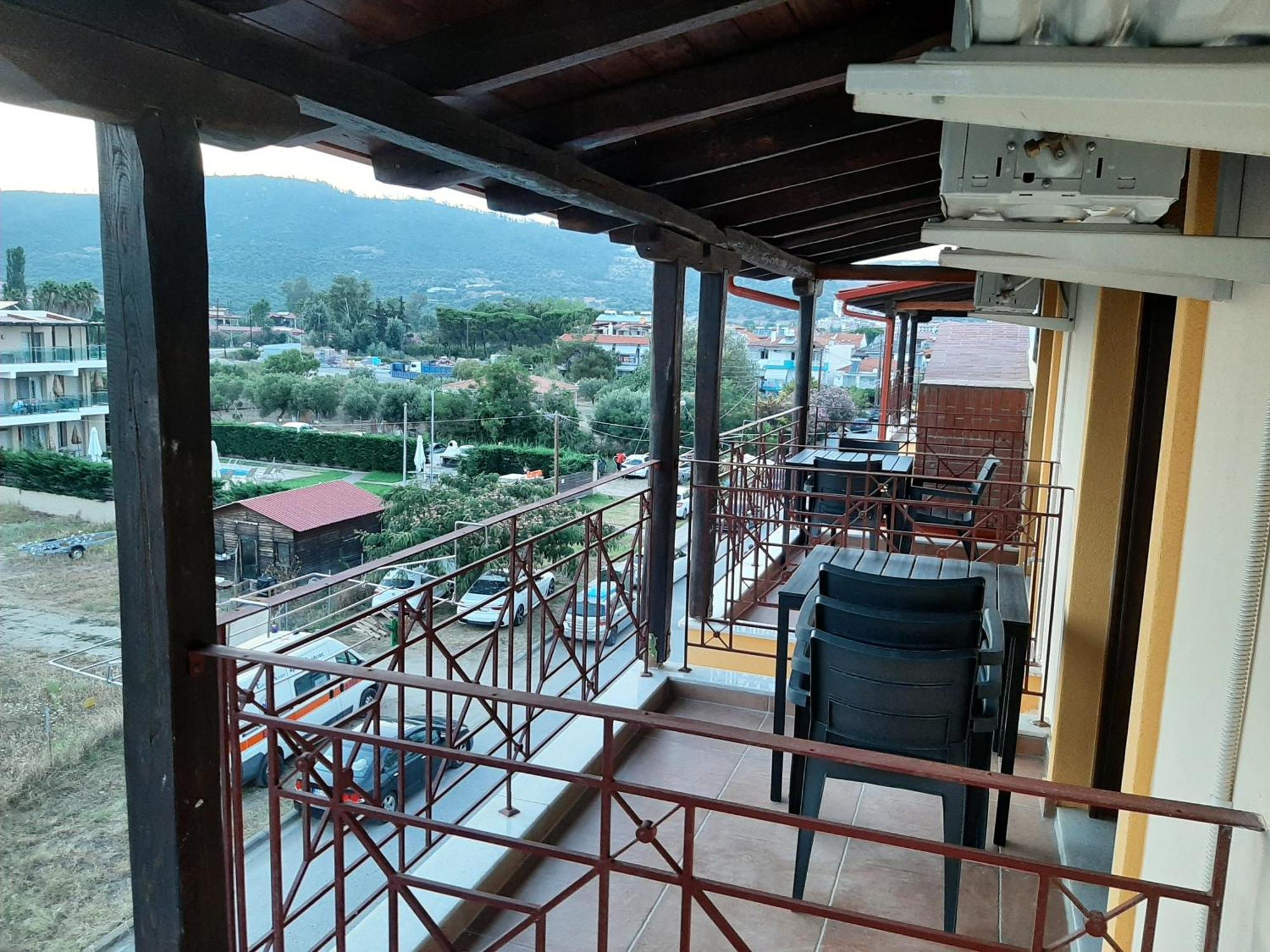 Hotel Kosmas Sárti Quarto foto